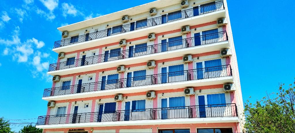 Blue Sky Hotel