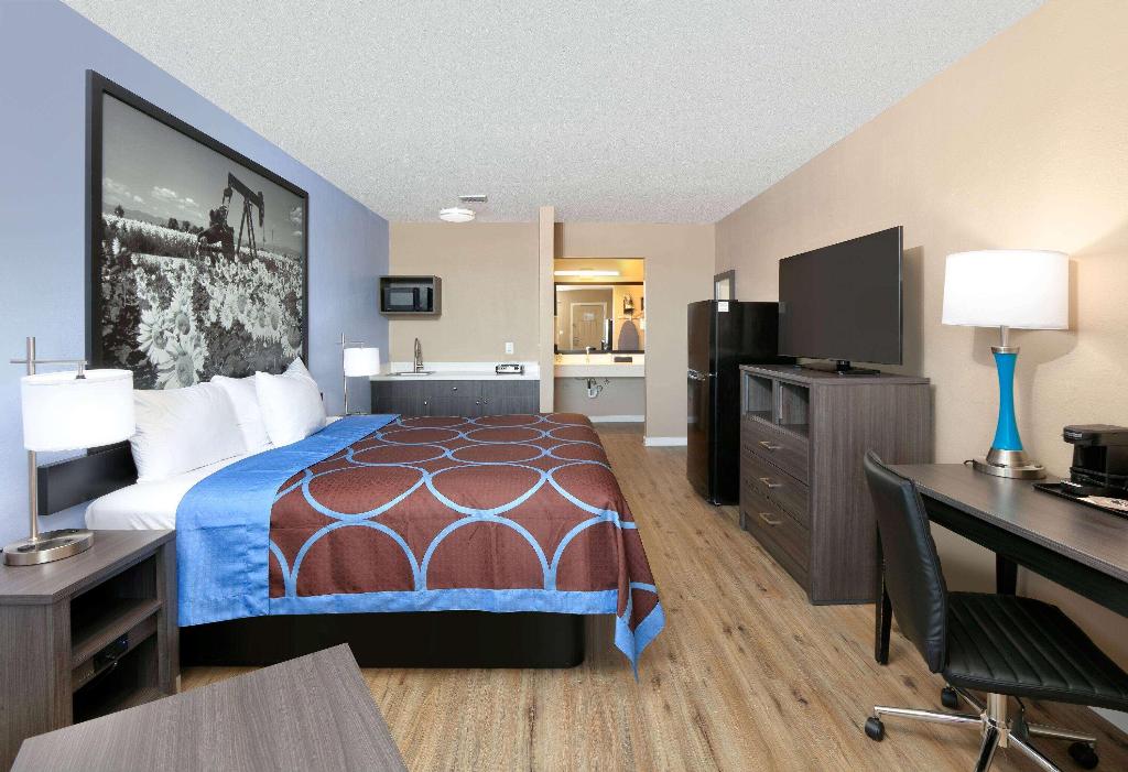 Super 8 by Wyndham Victoria TX