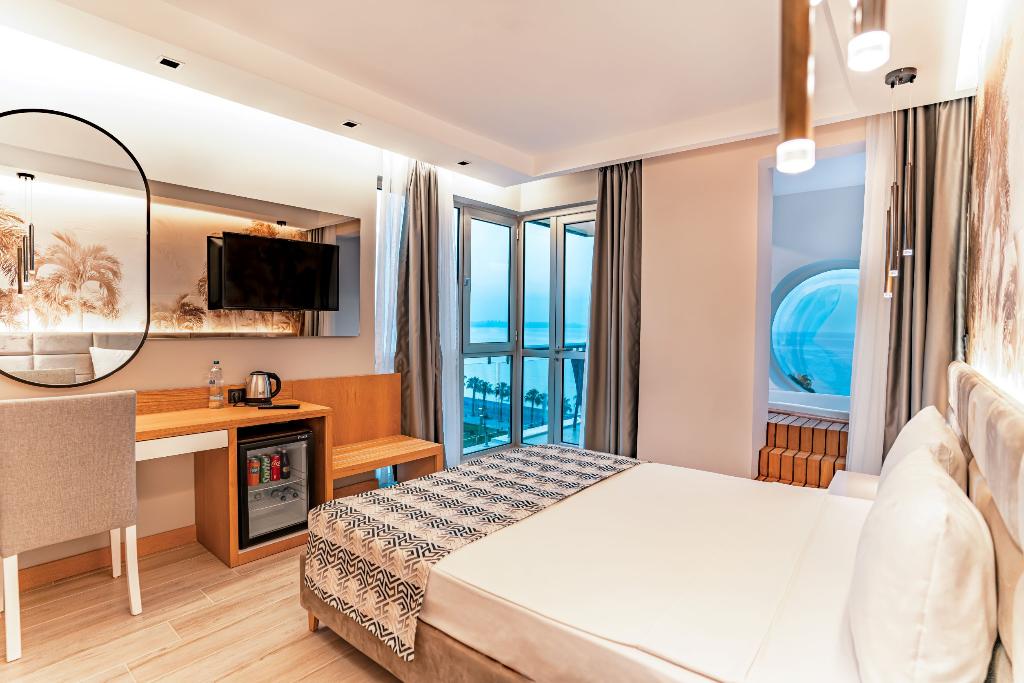 Pearly Hotel & Spa