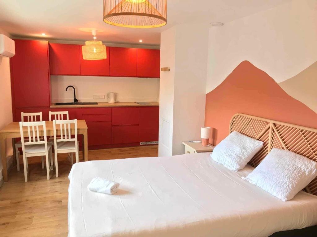 Hotel Cit'Hotel Design Booking, Frankreich, Saint-Germain-lès-Corbeil. Großes 37