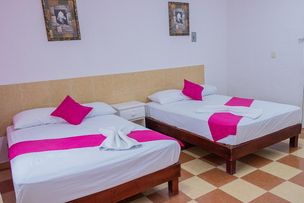 OYO Hotel Marías,Aeropuerto Internacional de