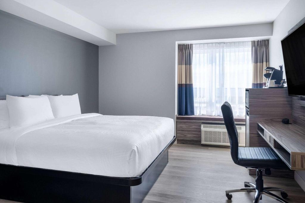 Microtel Inn & Suites by Wyndham Kanata