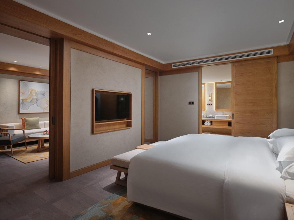 Crowne Plaza Shennongjia