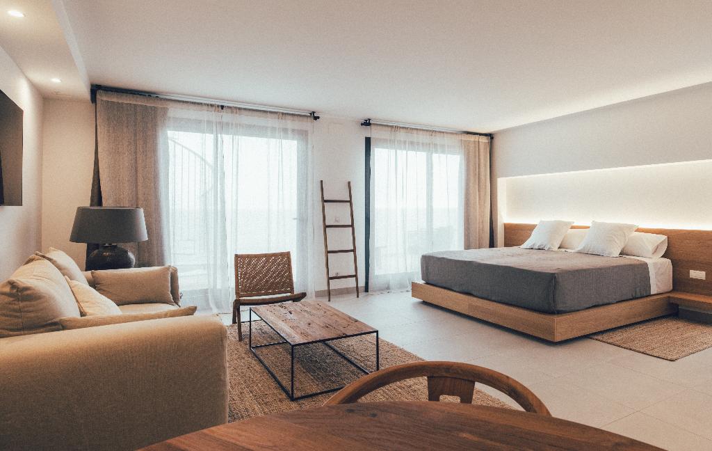 Lanuza Suites