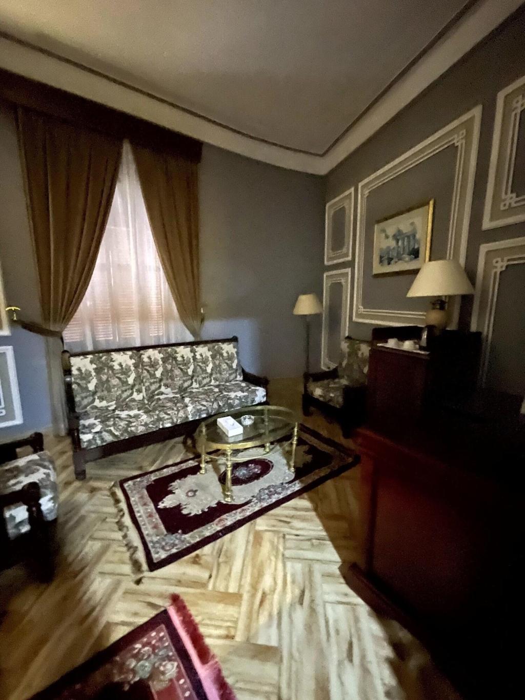 Cosmopolitan Cairo Hotel