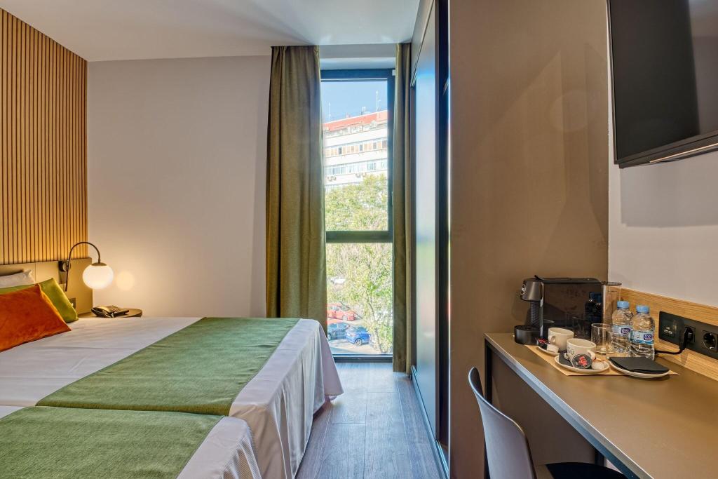 Hotel Dwo Colours Alcala