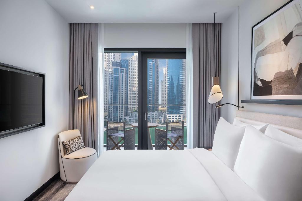 Vida Dubai Marina & Yacht Club, Dubai Marina & JBR