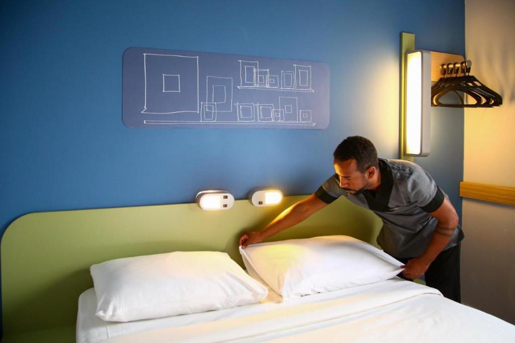 Ibis Budget Rio De Janeiro Nova America