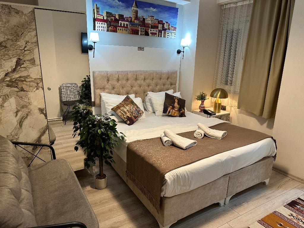 Galapera Hotel & Suites