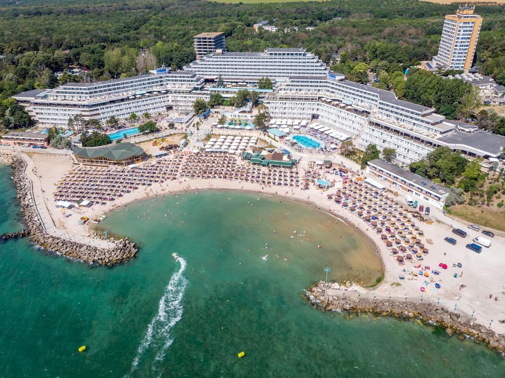 Phoenicia Blue View Resort