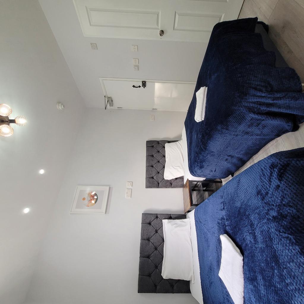 Twin Ensuite photo 1