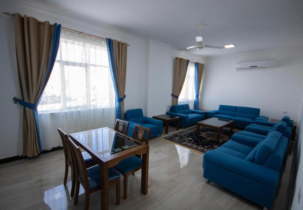 Home Station Hotel