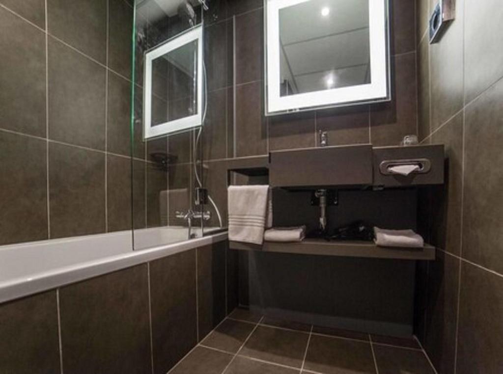 Royal Choice Inn