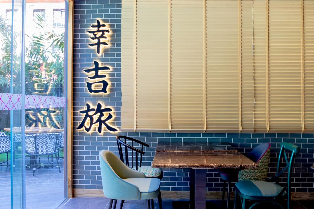 Hotel GLOW Mira Karon Beach, Thailand, Karon Beach. Großes 2