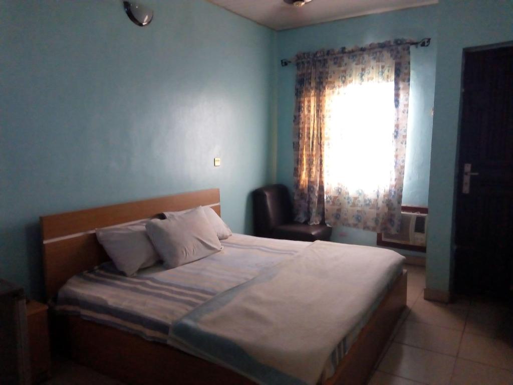 Adebayowa Hotel