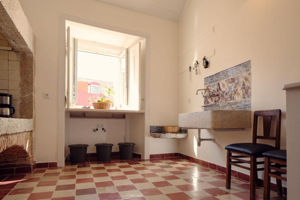 Lisbon Calling Rooms & Studio