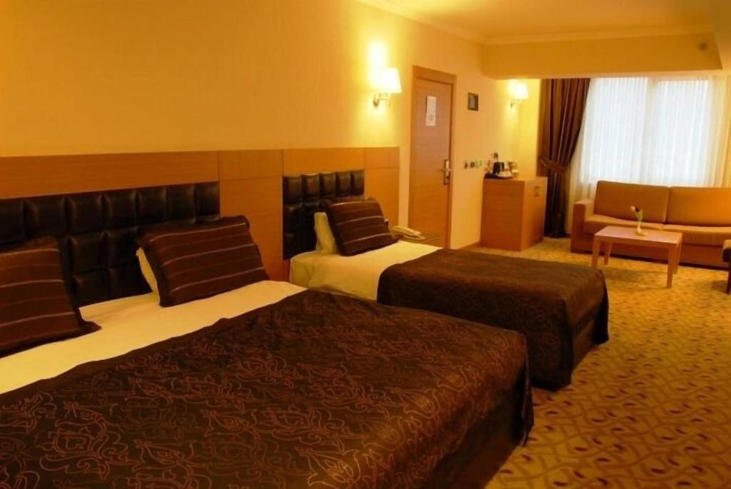 Grand Simay Hotel