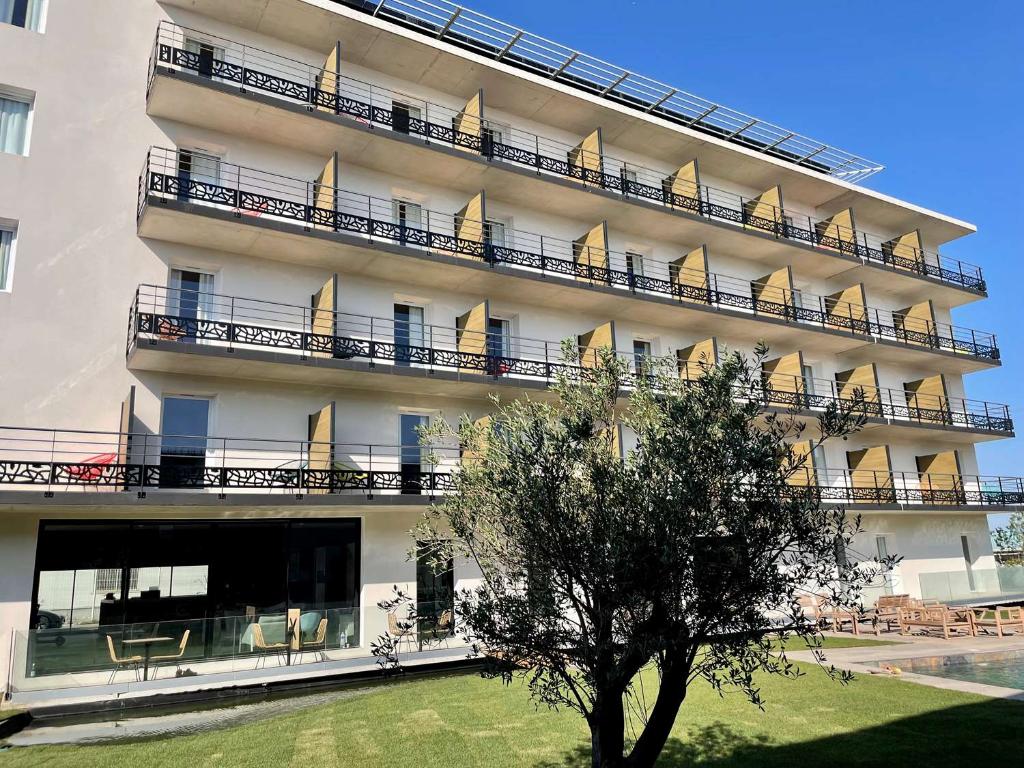 Golden Tulip Martigues Provence