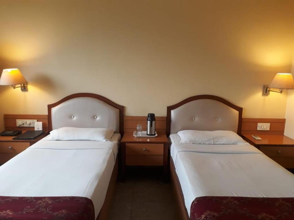 Hotel The Samrat