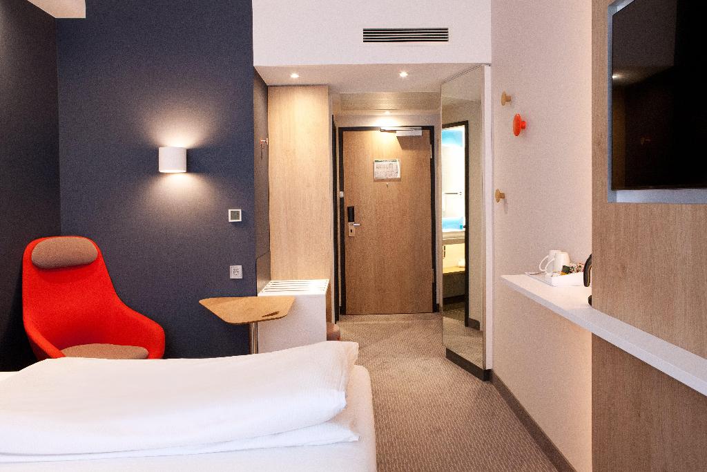 Holiday Inn Express And Suites Basel - Allschwil