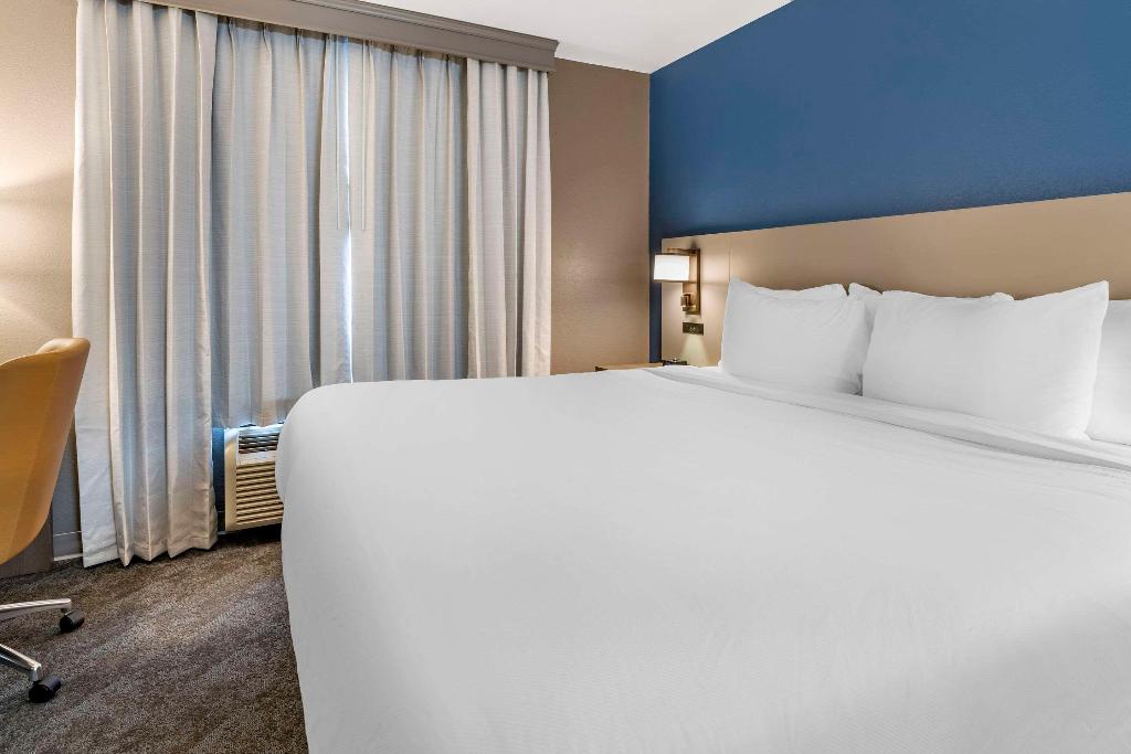 Comfort Inn & Suites Shelbyville