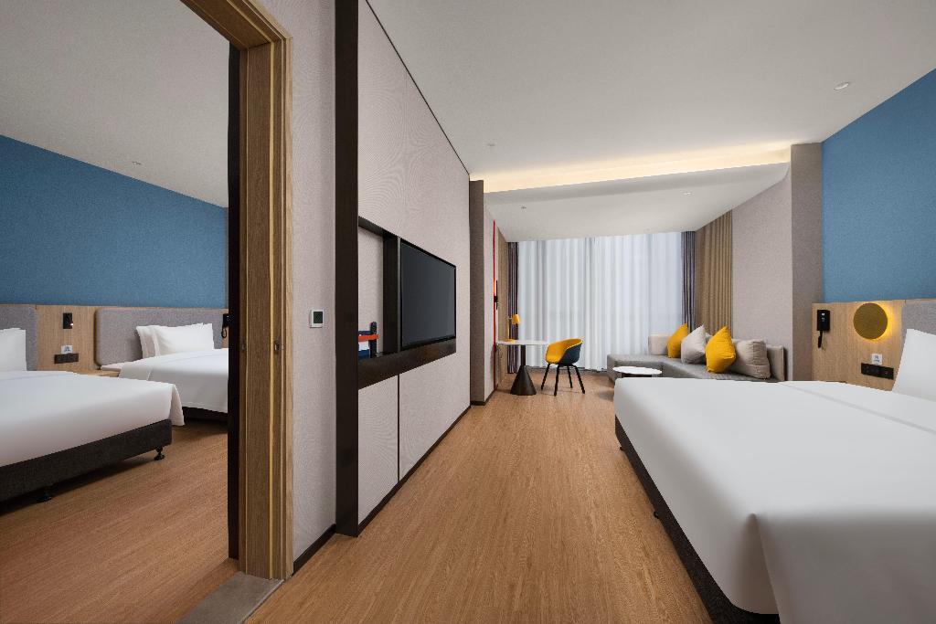 Holiday Inn Express Jiangmen Yinhu Bay