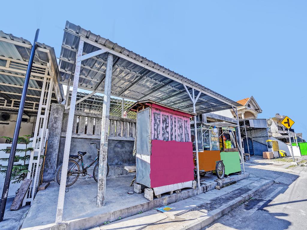 Oyo 91403 Reva Residence Syariah