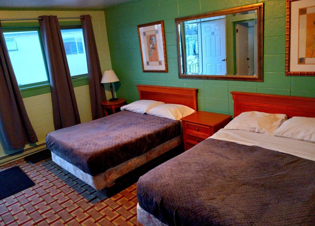Chalet Inn Motel