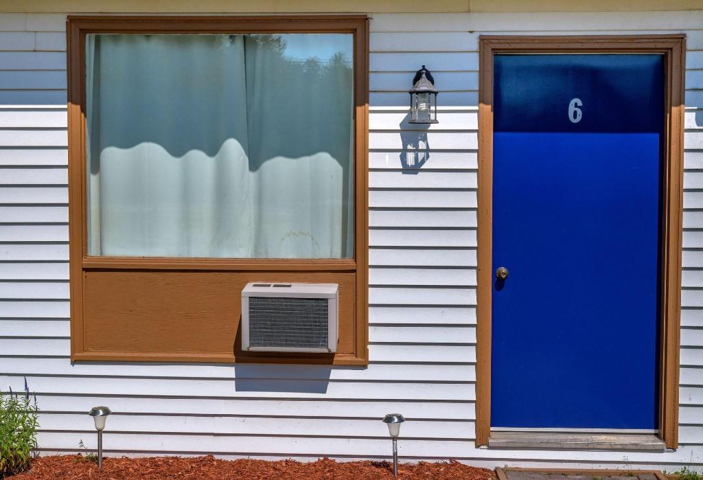 Winds Motel