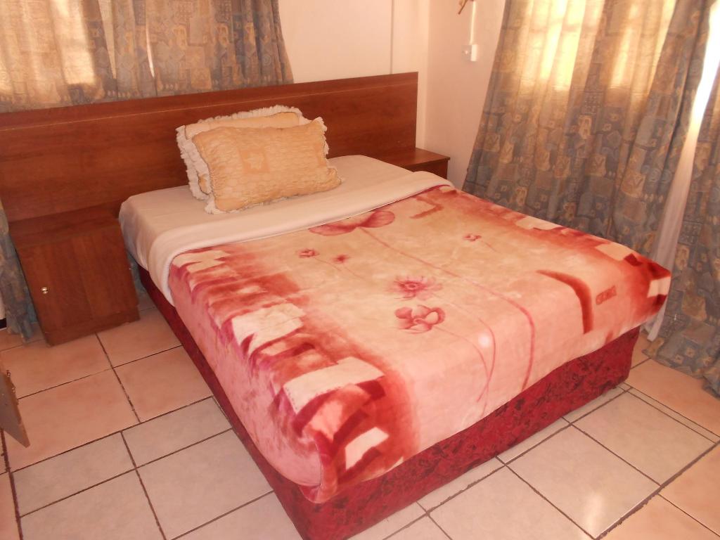 Wane Guest Lodge
