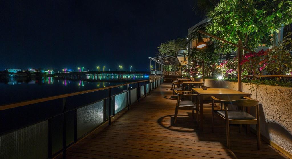 The B Resort