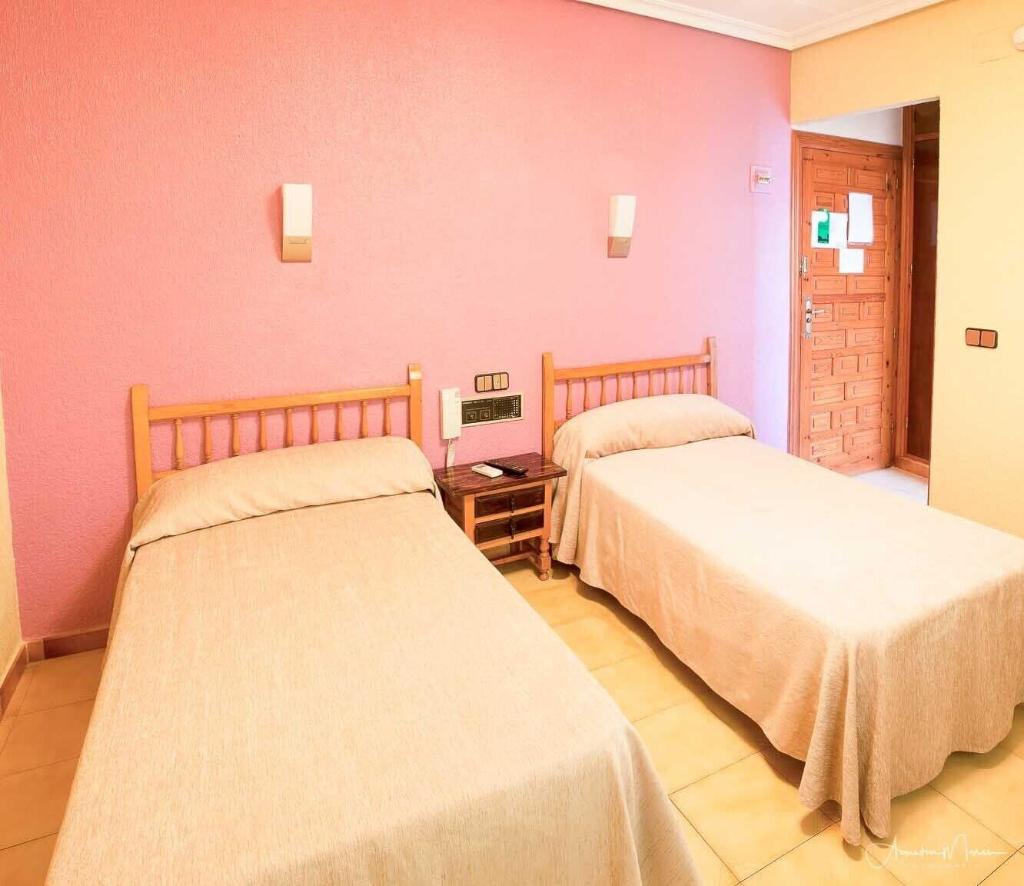 Pension Venta De Terreros