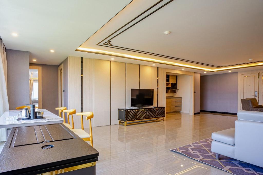 Ht9 Hotel