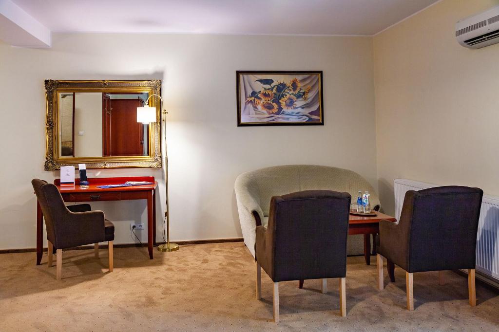 Hotel Robert S Port