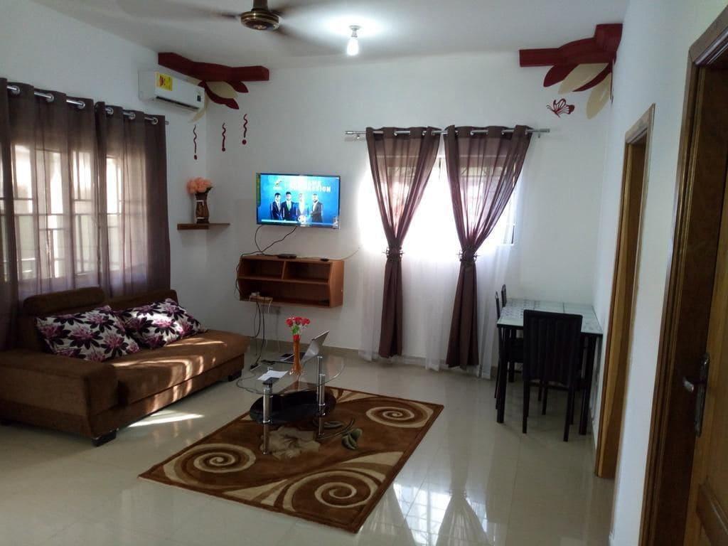 Ronna Apartments At Lakeside Estates