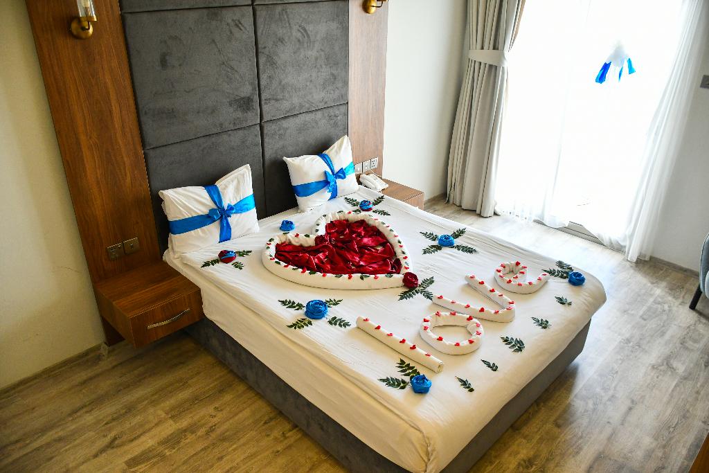 Mimoza Beach Hotel