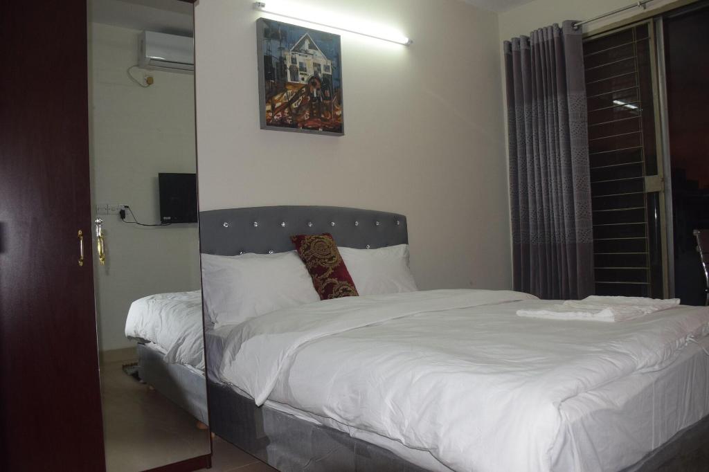 Fairmont Guest House
