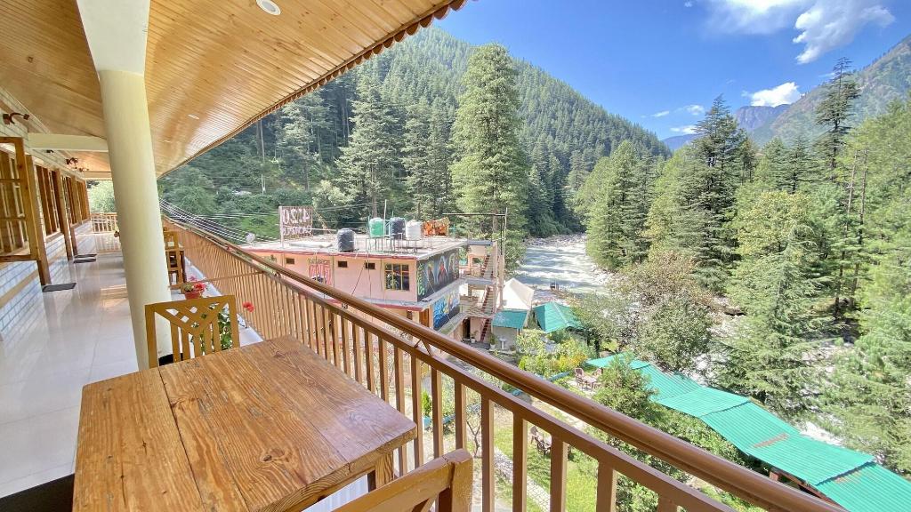 Hotel Purnima River View