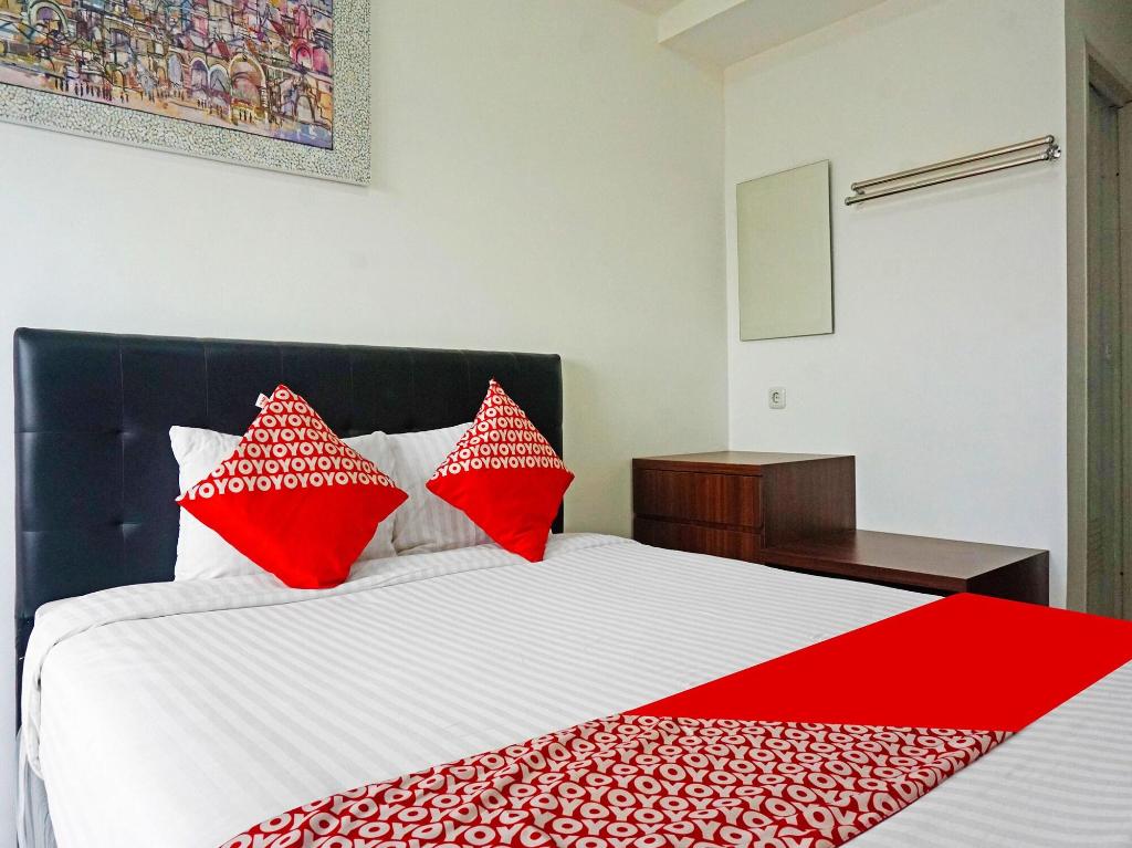 San San Rooms Gunung Putri Square