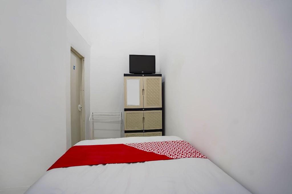 Oyo 91746 Kost Sedati Syariah 