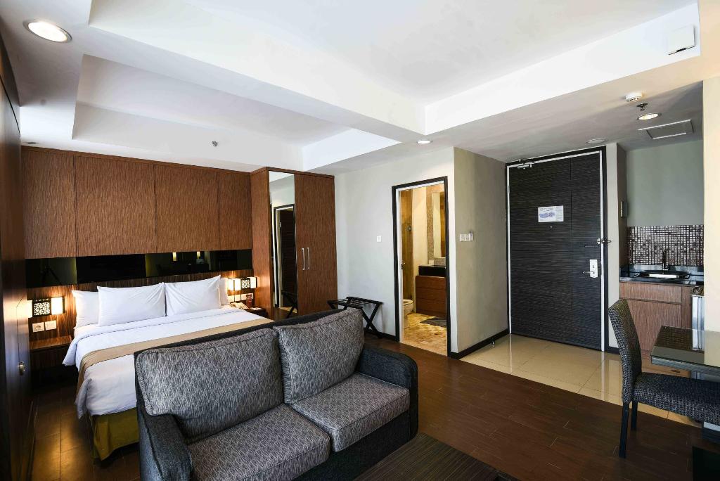 The Malibu Suites Balikpapan By Sissaeliving