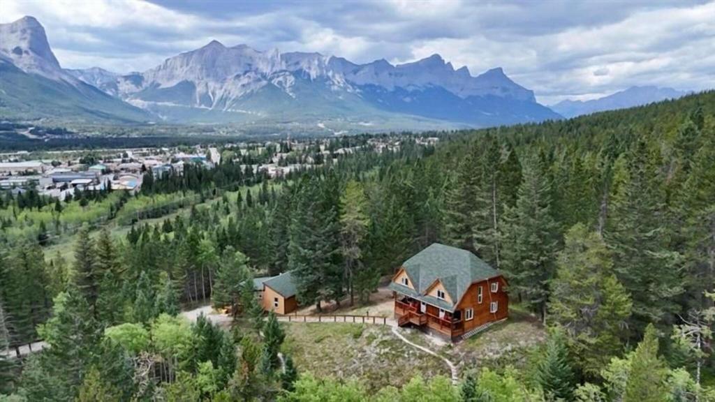 Canmore Clubhouse Alpine Club Of Canada