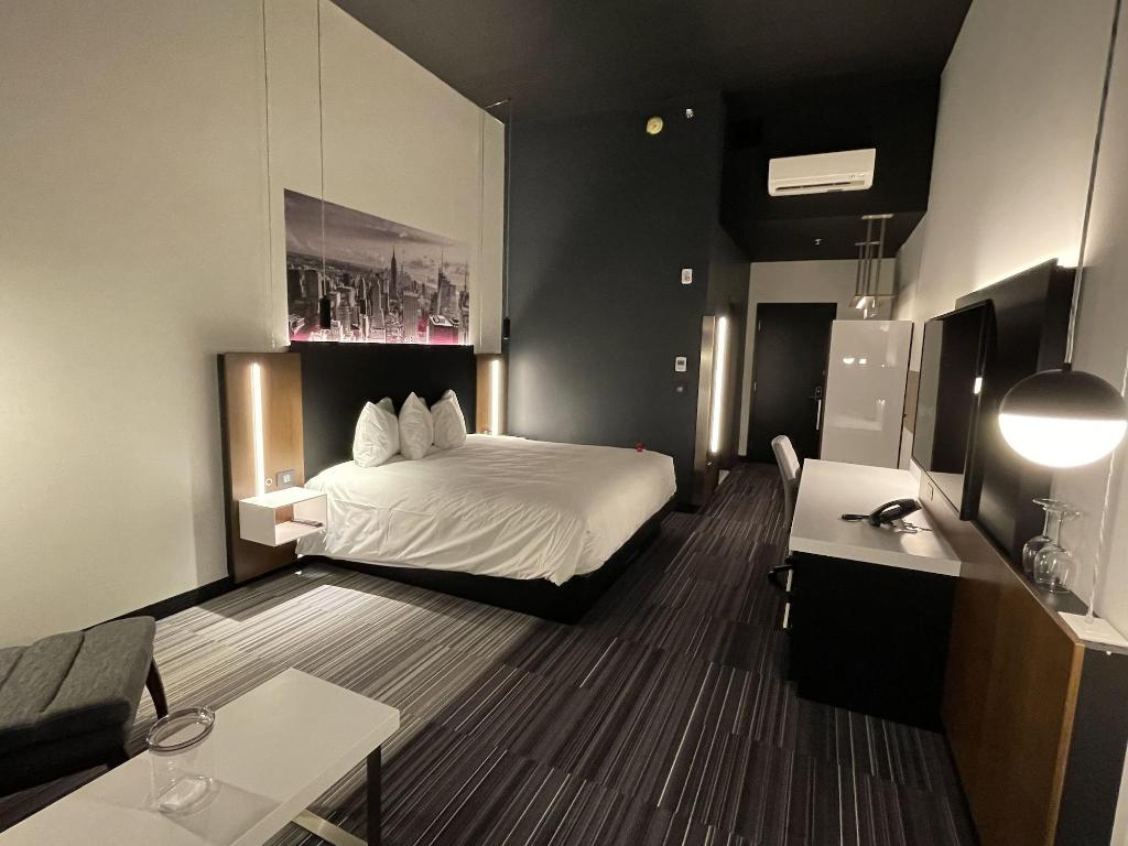 Grand Times Hotel Laval Centropolis