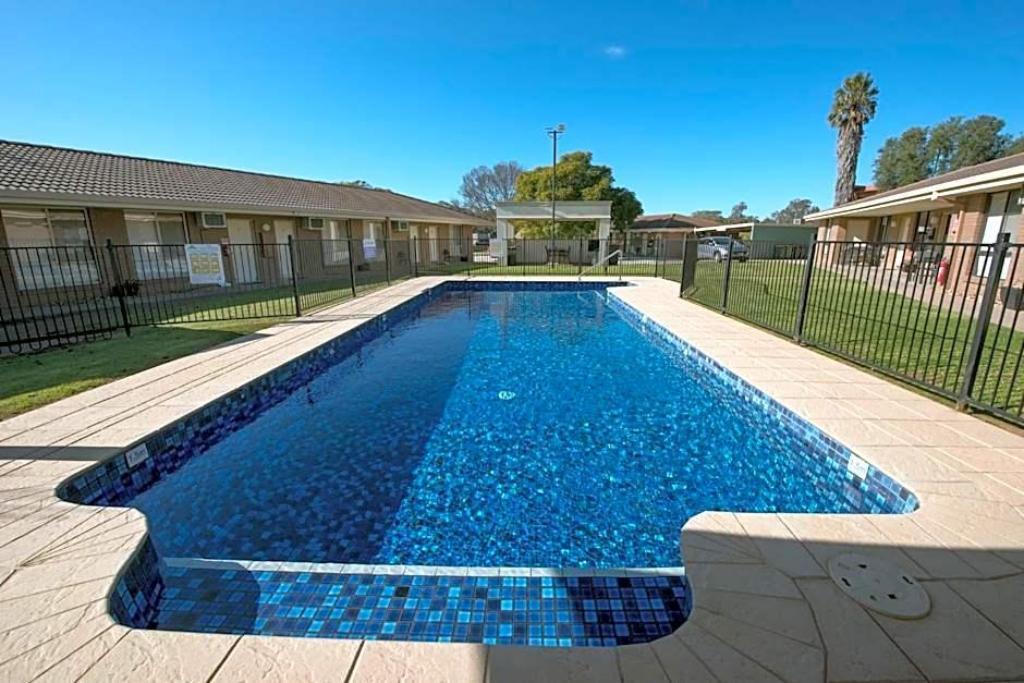 Jacaranda Motel Holiday Units