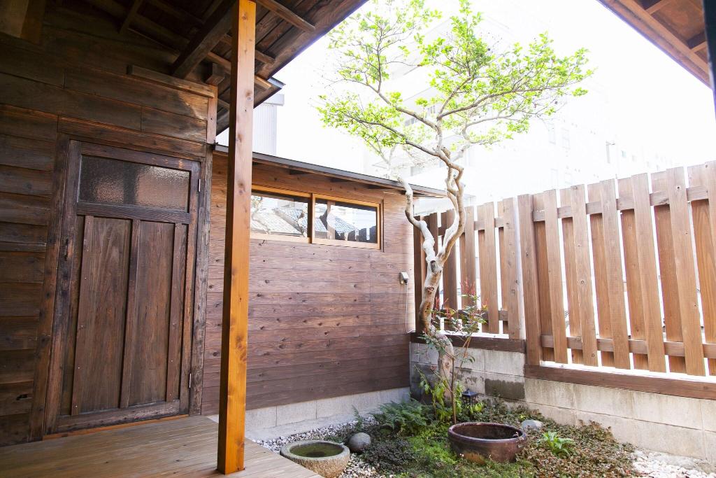 Fukuoka Guesthouse Ship
