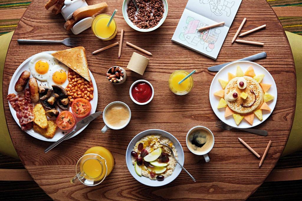 Premier Inn Dubai Barsha Heights - Restaurant
