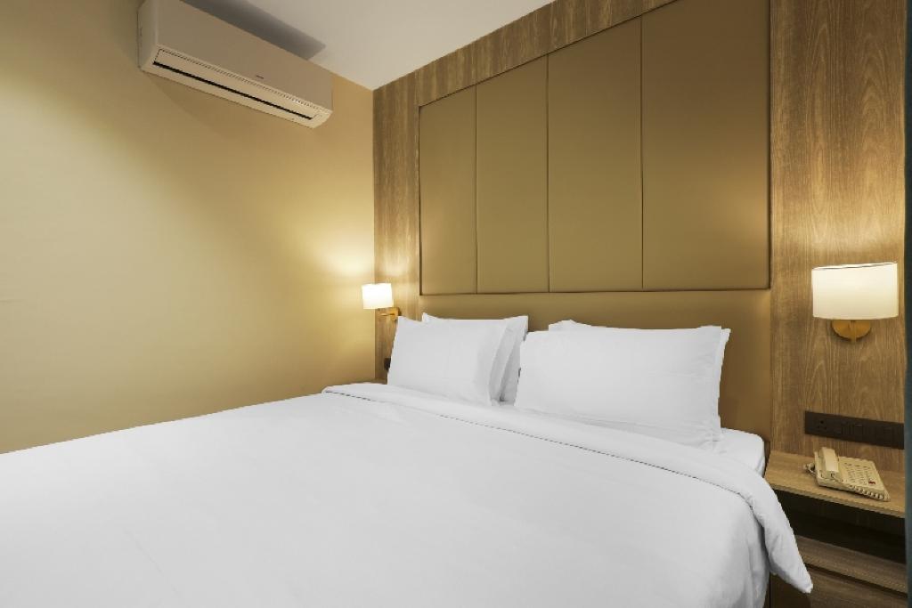 Sunday Hotel Vadodara