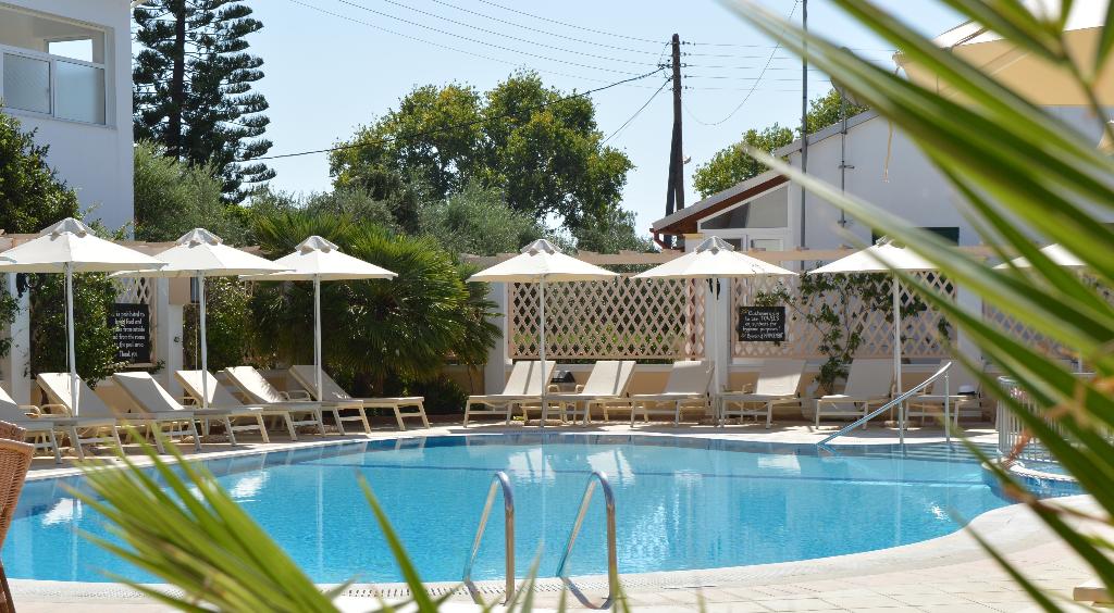 Metaxa Apartments