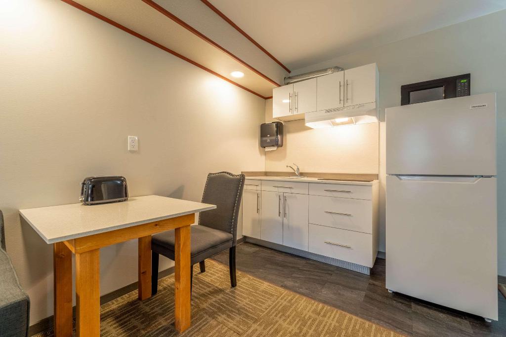 Quality Inn Sunshine Suites