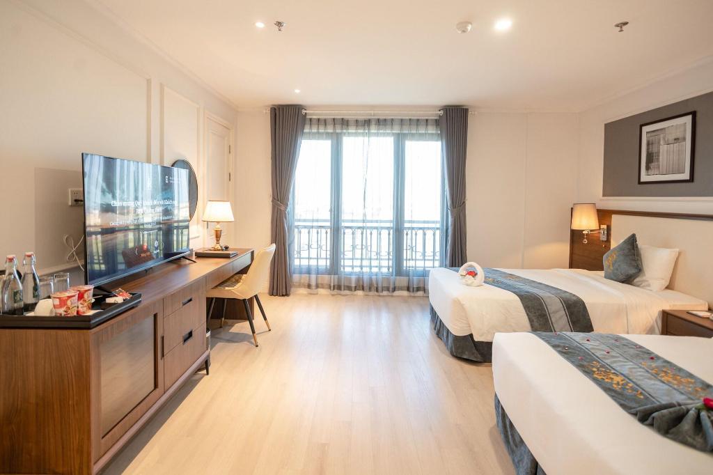Rex Quang Binh Hotel